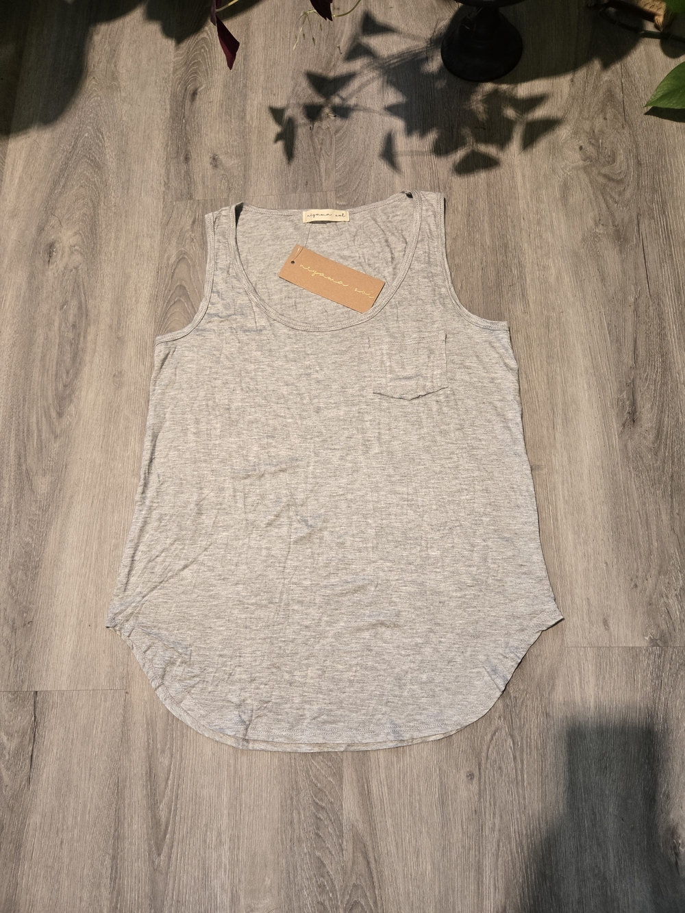 Niyama Sol Boyfriend Tank In Heather Grey